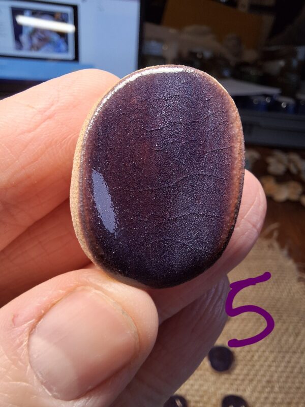 Pierre d'apaisement/ worry stone - Prune – Image 8
