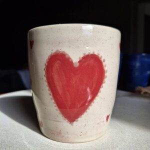 Tasse grès blanc et grès de Saint Amand en Puisaye