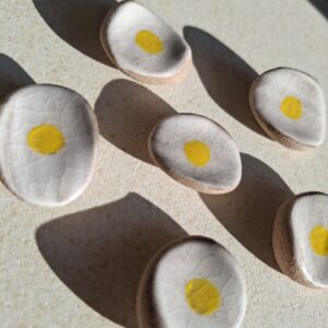 Pierre d’apaisement/ worry stone – Oeuf au plat
