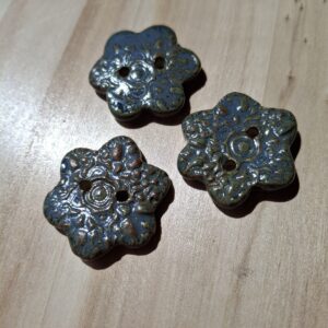 Bouton en grès de Saint Amand en Puisaye – DENTELLE