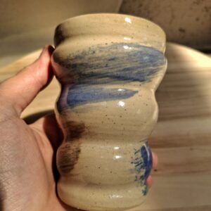 Contenant en grès de Saint Amand en Puisaye – Tasse/pot à crayon/pot à brosse à dents