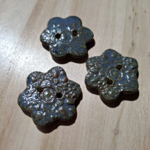 Bouton en grès de Saint Amand en Puisaye – DENTELLE