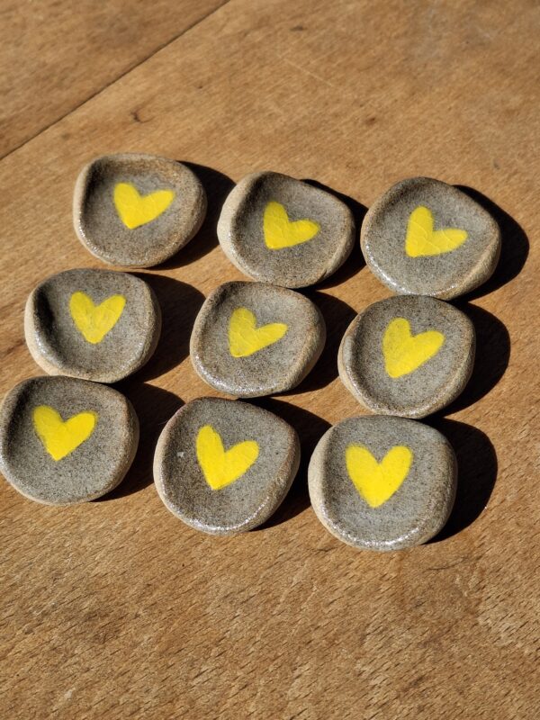 Pierre d'apaisement/ worry stone - Cœur jaune
