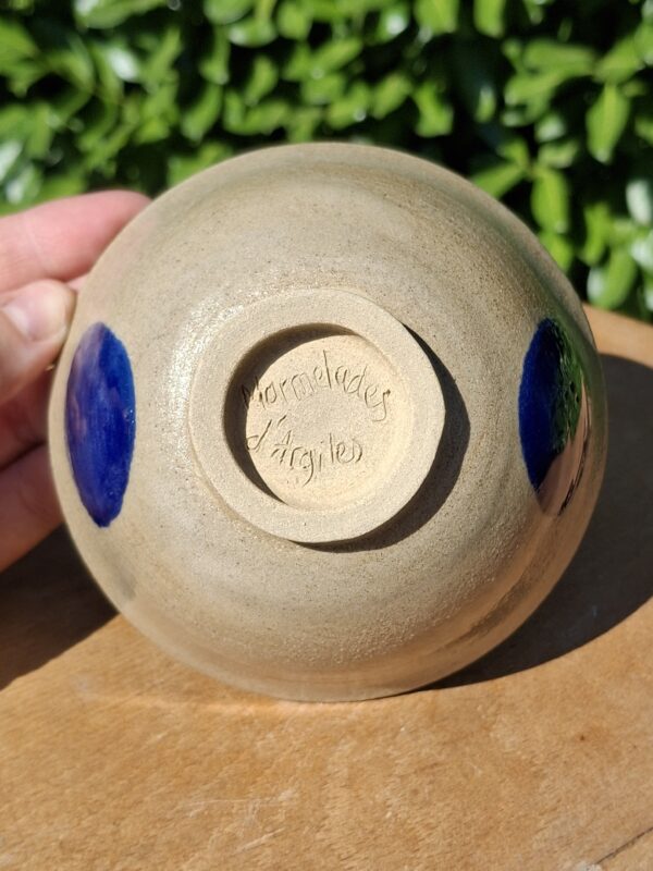 Petit bol pois bleus en grès de Moutiers en Puisaye - 25 cl – Image 3