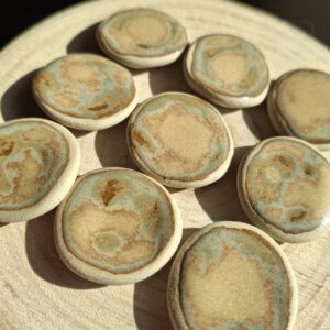 Pierre d’apaisement/ worry stone – EMAIL BEIGE