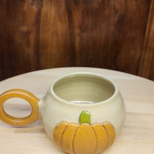 Mug citrouille en grès de Saint Amand – 35 cl environ